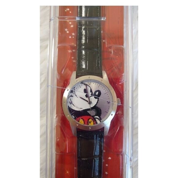 Mickey Mouse Watch Limited Release Disney World - Picture 5 of 9